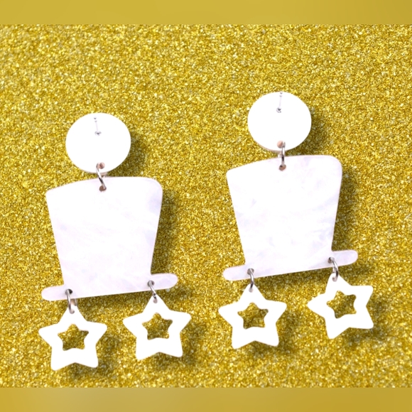 NYE Star Hat Earrings - Picture 3 of 3
